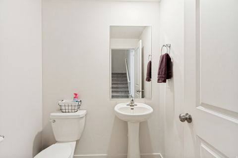 Tiny photo for 933 W LITTLE TIGER CT N #555, Saratoga Springs, UT 84045 (MLS # 2158817)