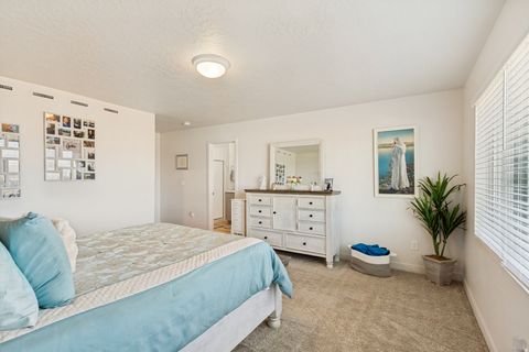 Tiny photo for 933 W LITTLE TIGER CT N #555, Saratoga Springs, UT 84045 (MLS # 2158817)