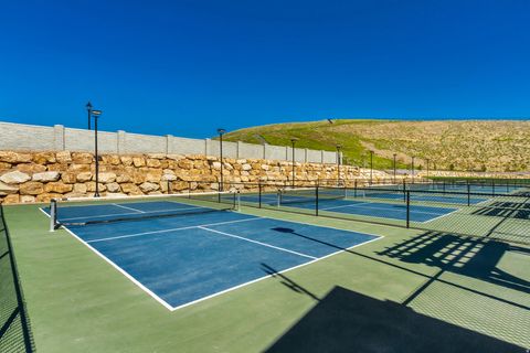Tiny photo for 933 W LITTLE TIGER CT N #555, Saratoga Springs, UT 84045 (MLS # 2158817)