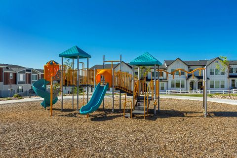 Tiny photo for 933 W LITTLE TIGER CT N #555, Saratoga Springs, UT 84045 (MLS # 2158817)