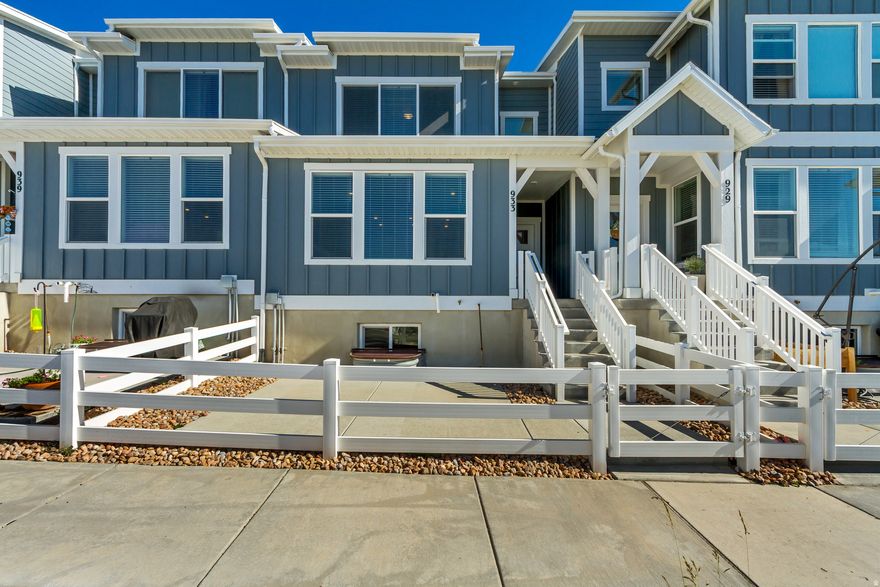 Better than new townhome in the highly desirable Wildflower Community! This beautifully designed home features an open floor plan with high ceilings, large windows, and stunning valley views that fill the space with natural light. Enjoy durable LVP flooring, gorgeous quartz countertops, and modern finishes throughout. The front door faces a park, creating a welcoming setting with open green space right outside your door.  The Wildflower community offers incredible amenities including a private lake with beach entry, pickleball courts, playgrounds, walking trails, dog park, and more. Conveniently located near shopping, dining, schools, and outdoor recreation, this home combines comfort, style, and resort-style living in one amazing location!