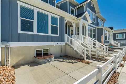 Tiny photo for 933 W LITTLE TIGER CT N #555, Saratoga Springs, UT 84045 (MLS # 2158817)