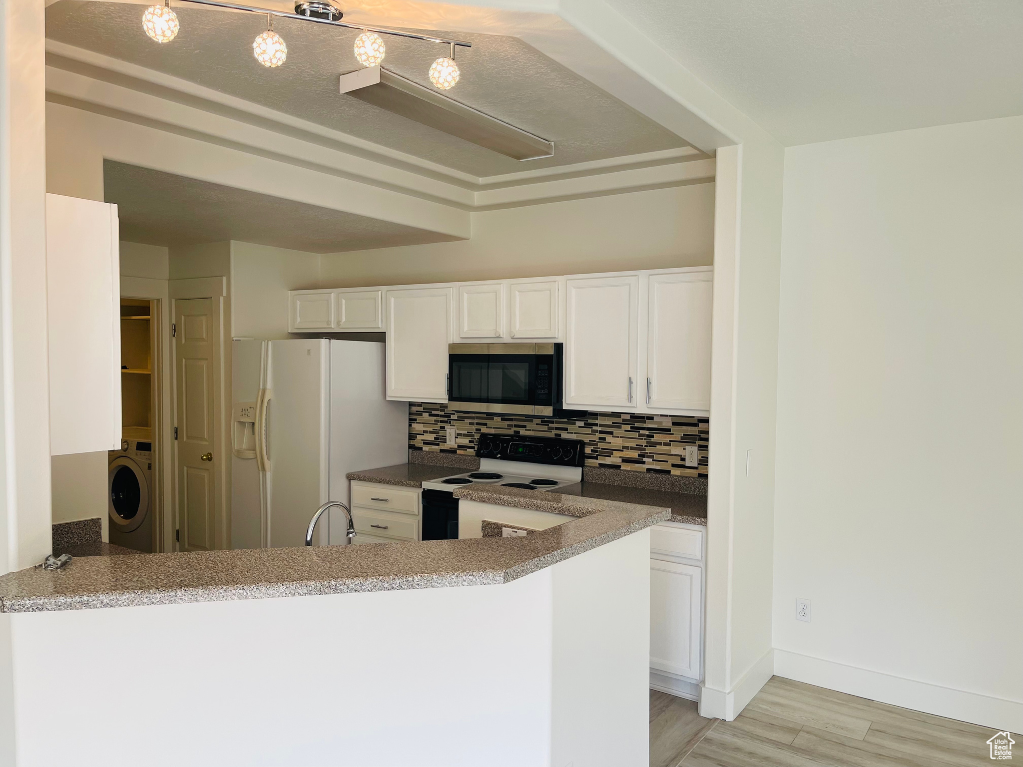 ASPEN SPRING 8 CONDO - Residential