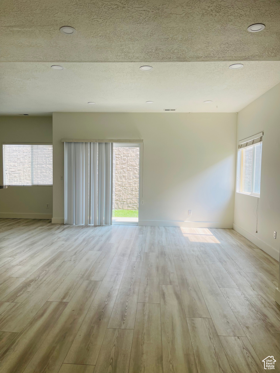 ASPEN SPRING 8 CONDO - Residential