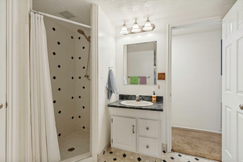 Tiny photo for 5668 S 1090 W, Murray, UT 84123 (MLS # 2183363)