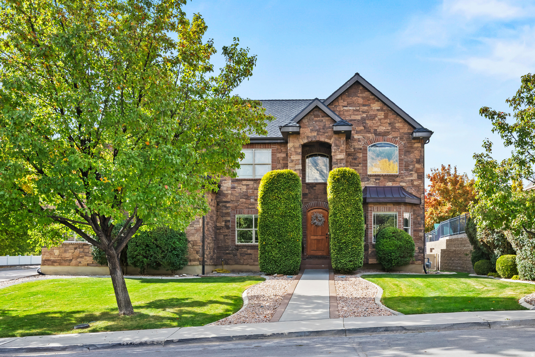 COVE ESTATES - Residential