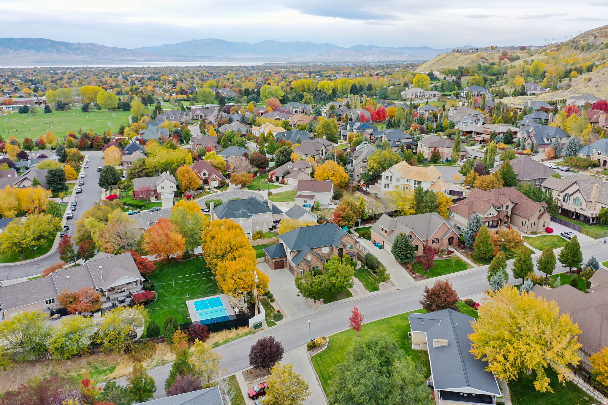 COVE ESTATES - Residential