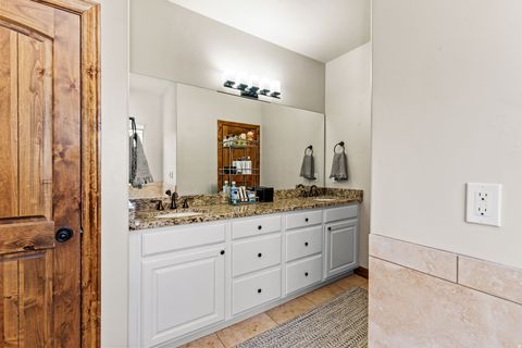 Tiny photo for 997 N 1560 E, Orem, UT 84097 (MLS # 2119855)