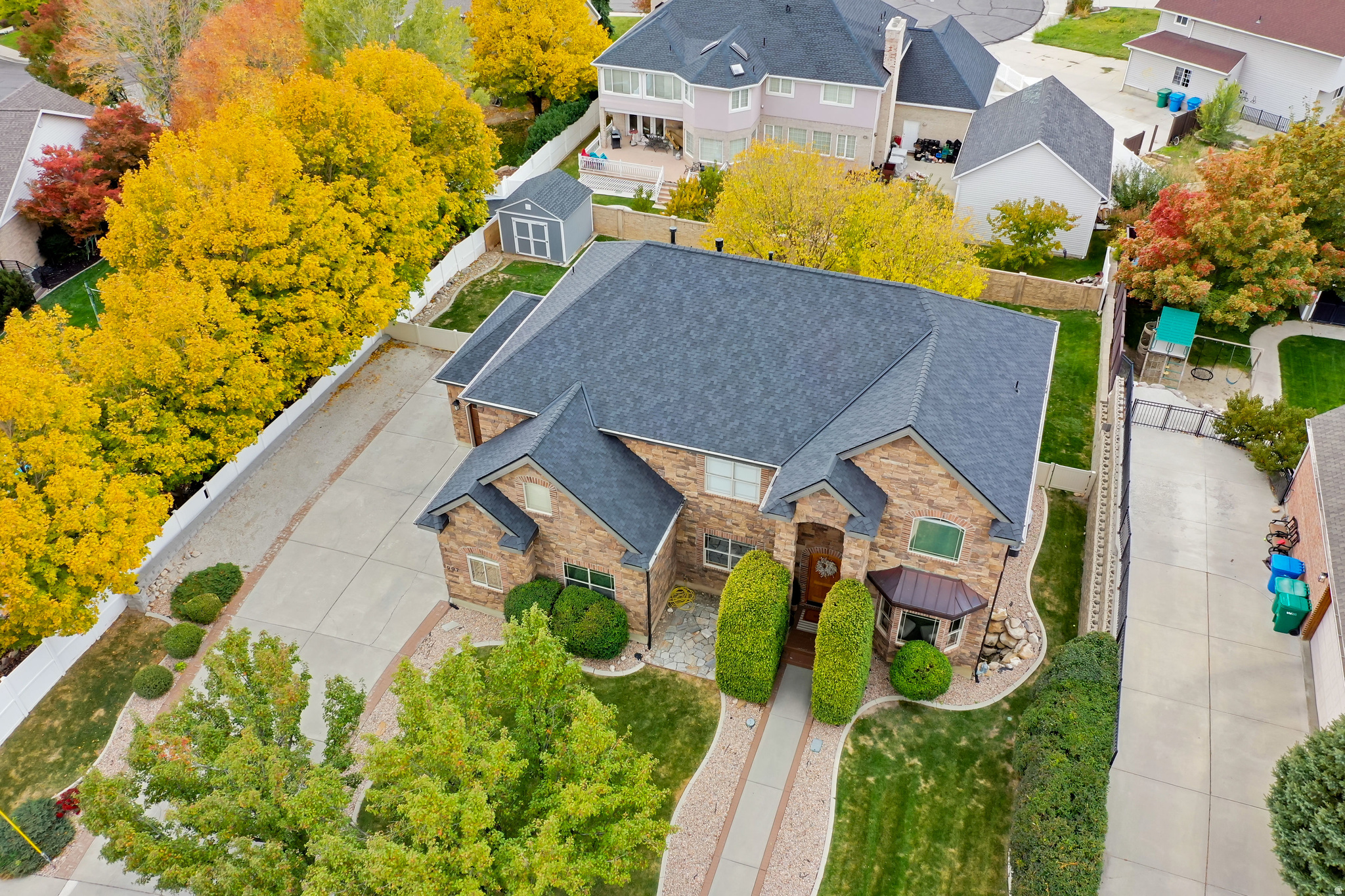 COVE ESTATES - Residential