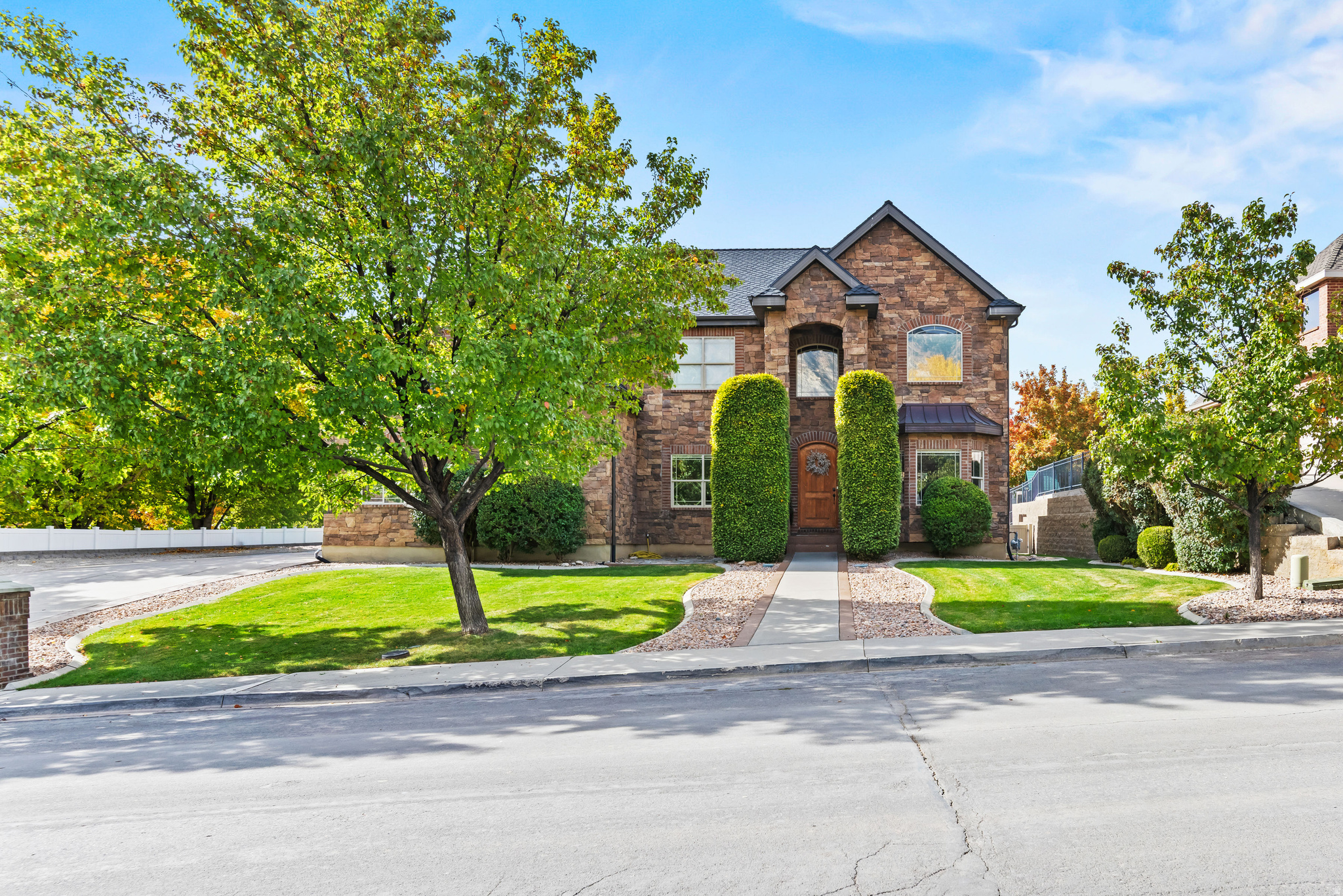 COVE ESTATES - Residential