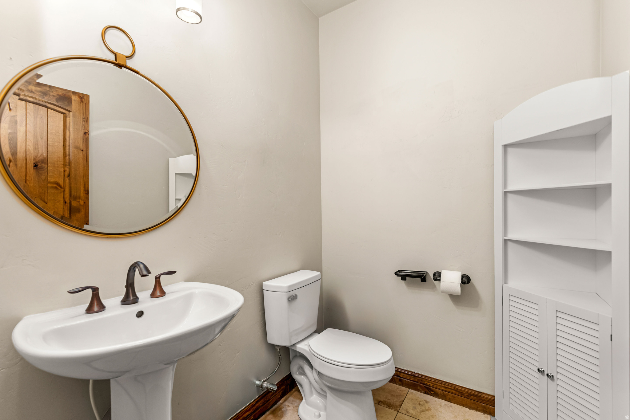 COVE ESTATES - Residential