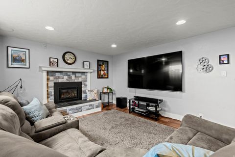 Tiny photo for 496 W 1850 N, Lehi, UT 84043 (MLS # 2153636)