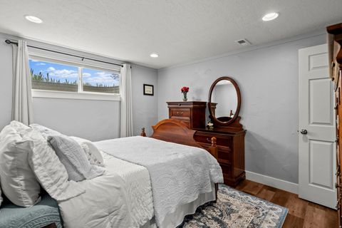 Tiny photo for 496 W 1850 N, Lehi, UT 84043 (MLS # 2153636)