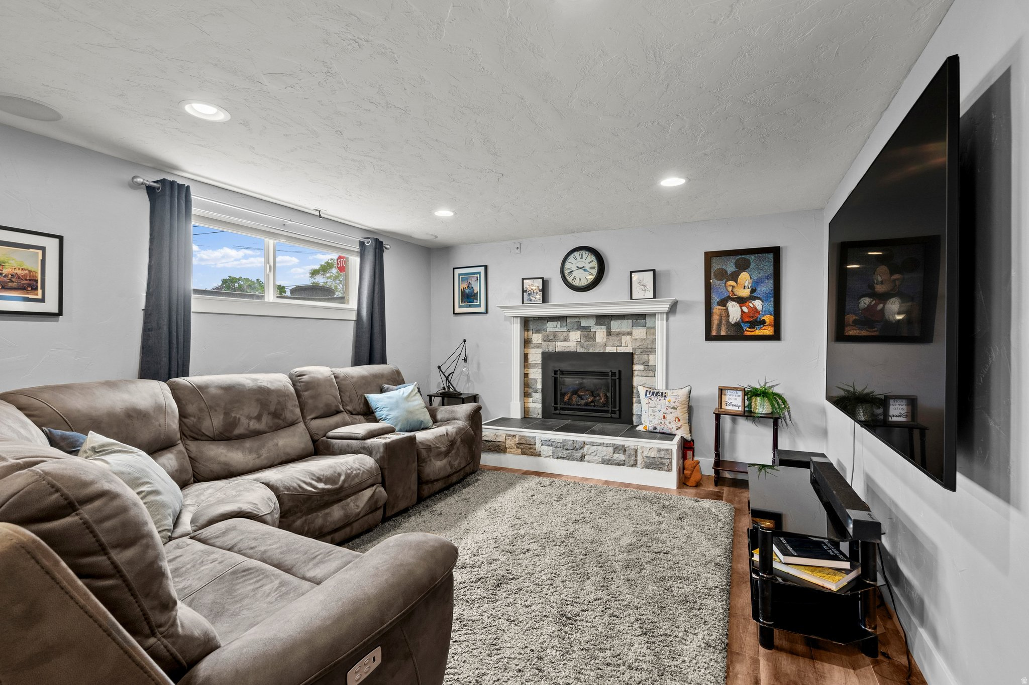 VALLEY VISTA - Residential