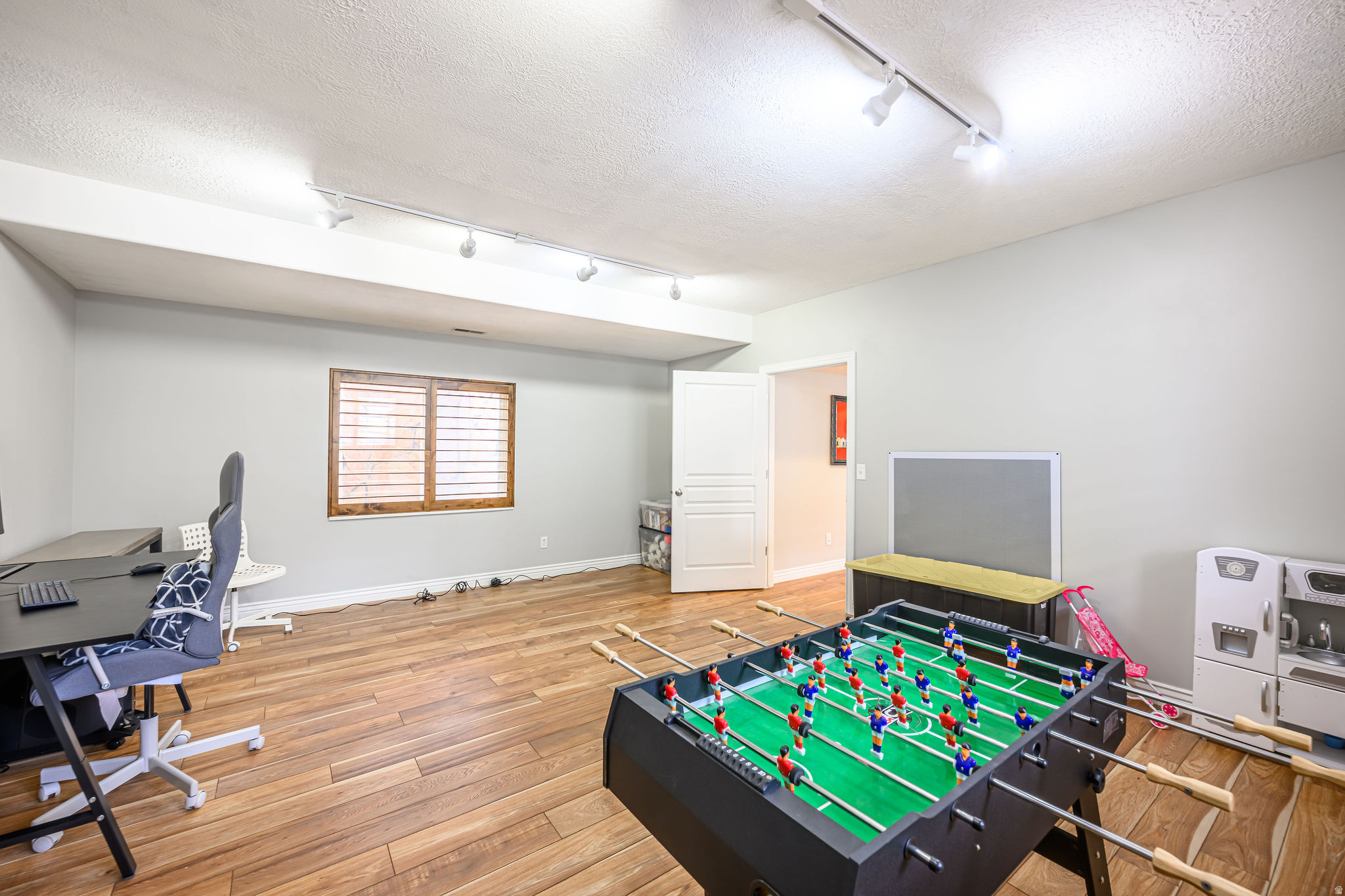 HIGH MEADOWS AT PINEBROOK - Residential