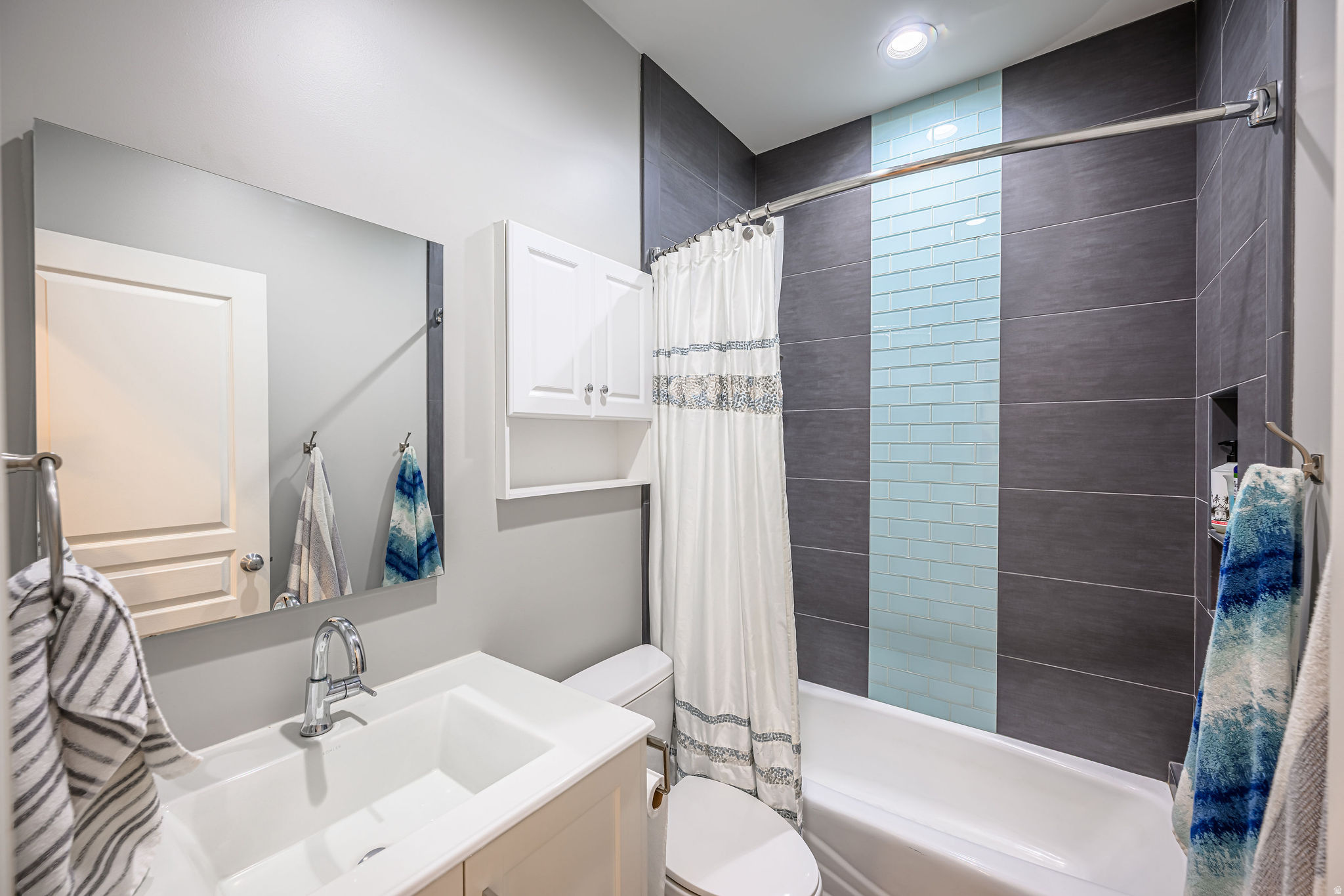 HIGH MEADOWS AT PINEBROOK - Residential