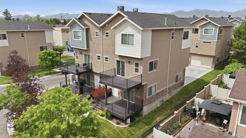 Townhouse For Sale - 1538 W 3870<br/> West Valley City, UT 84119
