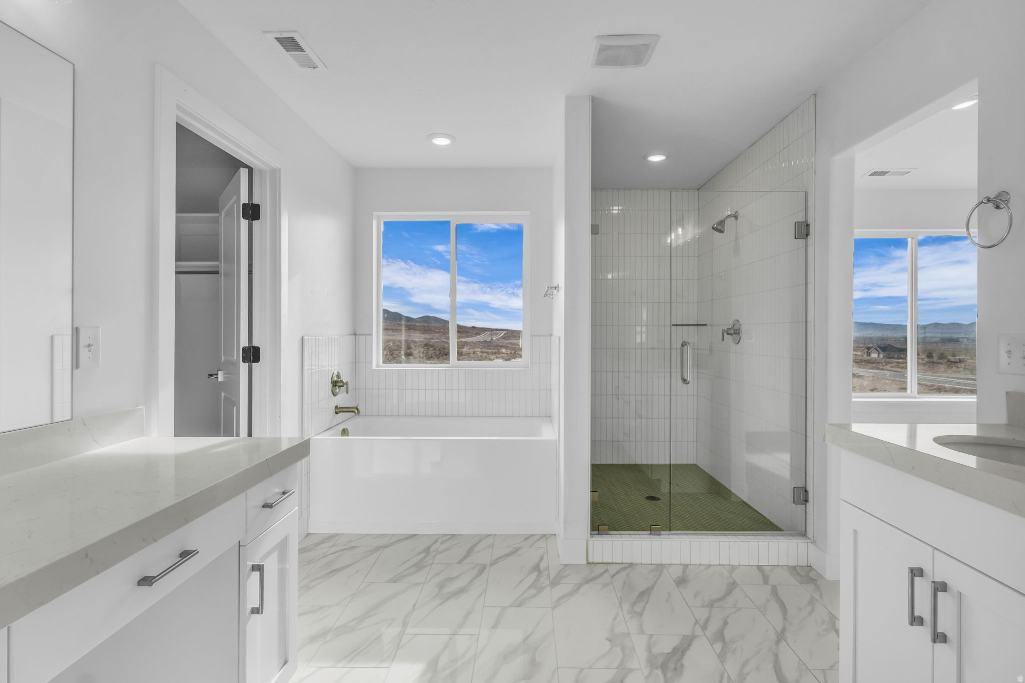 SCARLET RIDGE - Residential