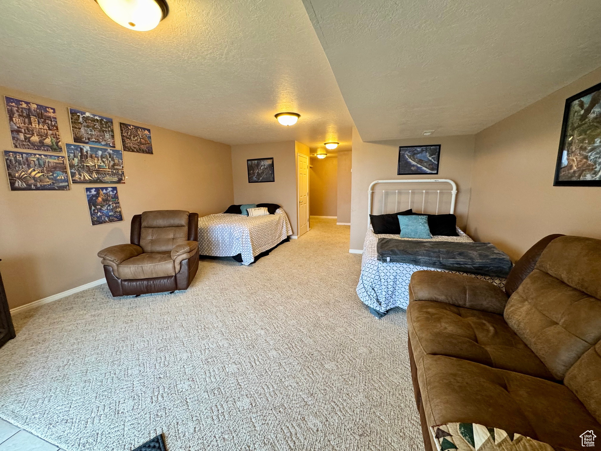 HARBOR VILLAGE - Residential