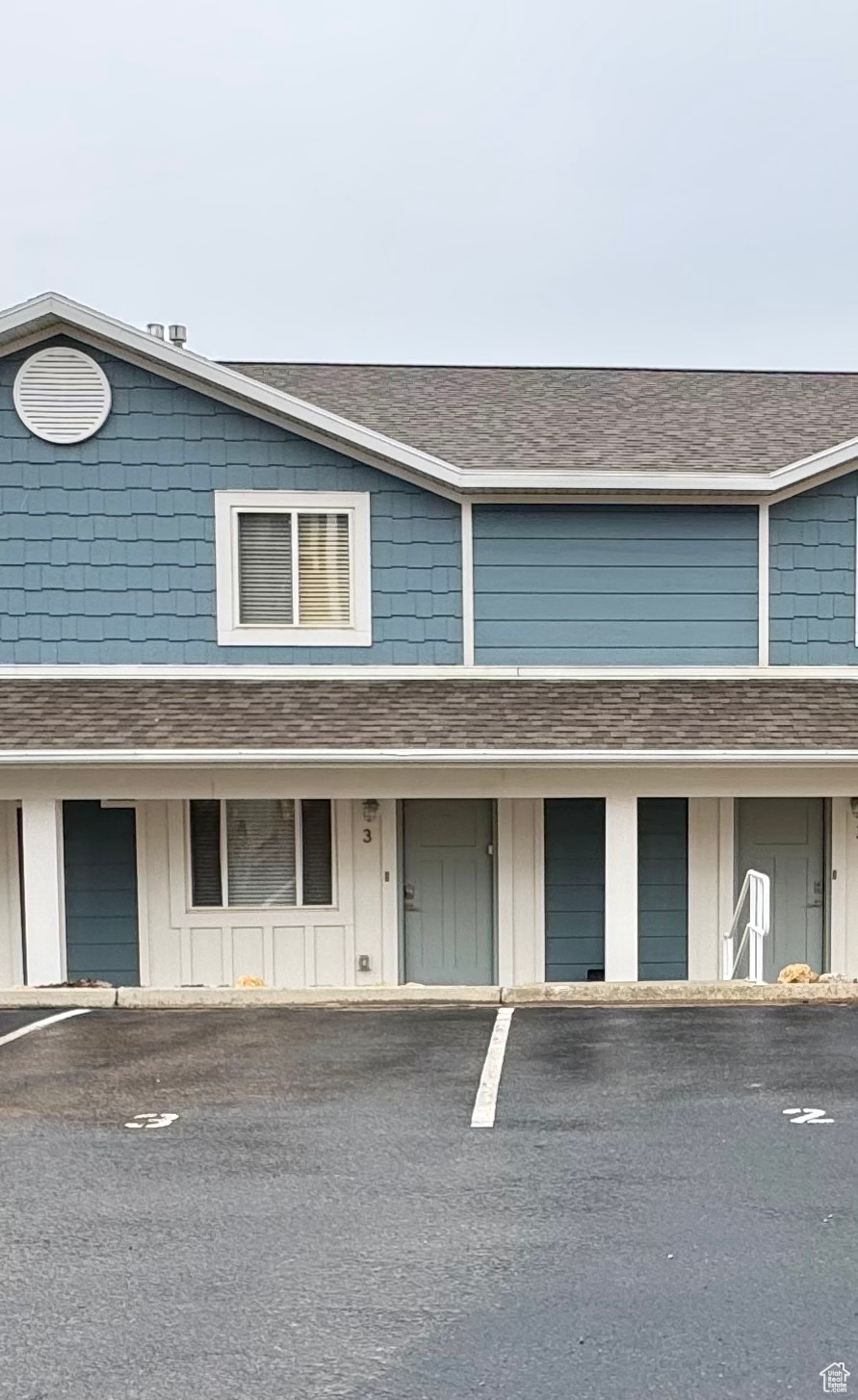 HARBOR VILLAGE - Residential