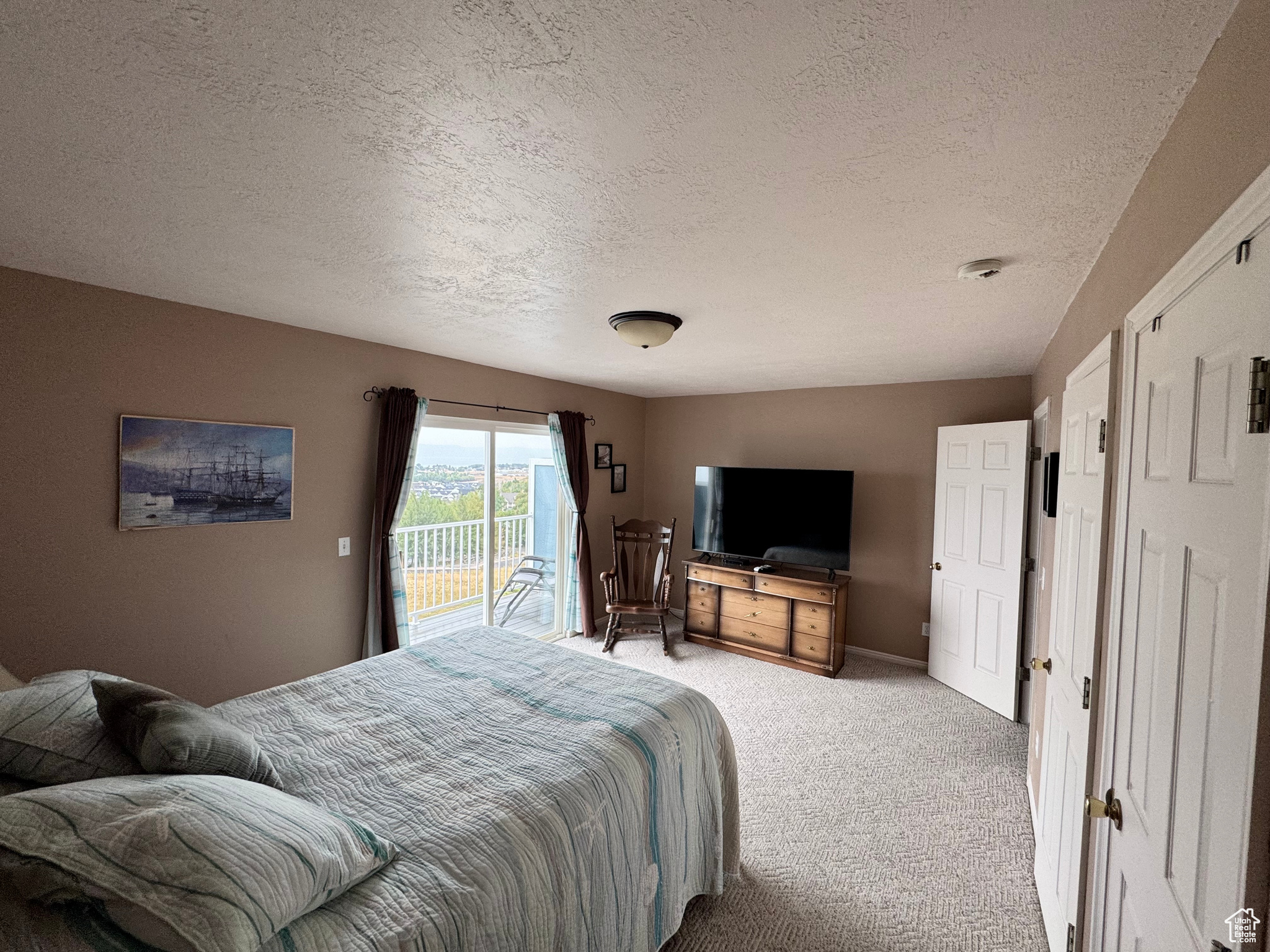 HARBOR VILLAGE - Residential