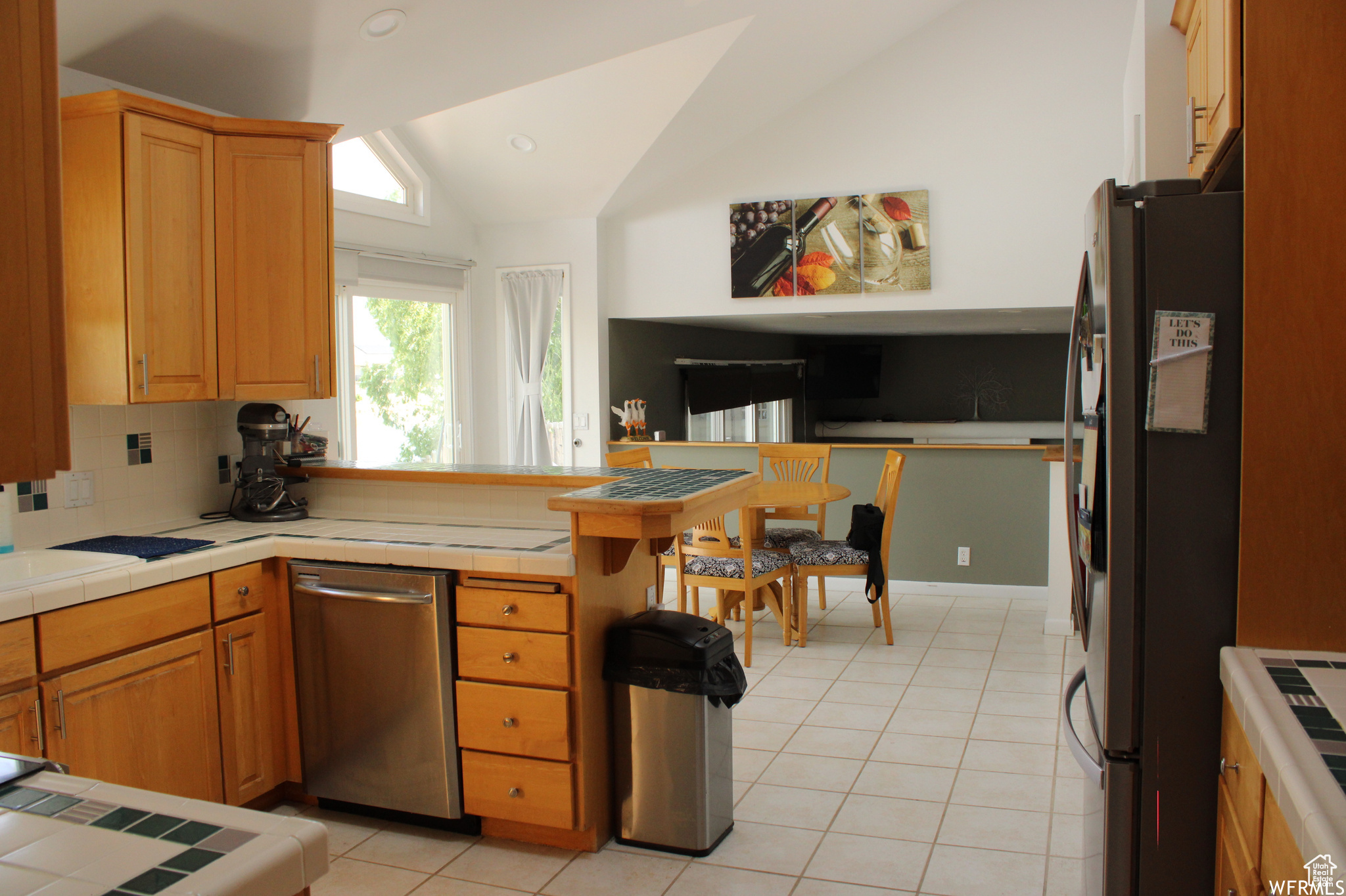 CAPTAIN ISLAND - Residential