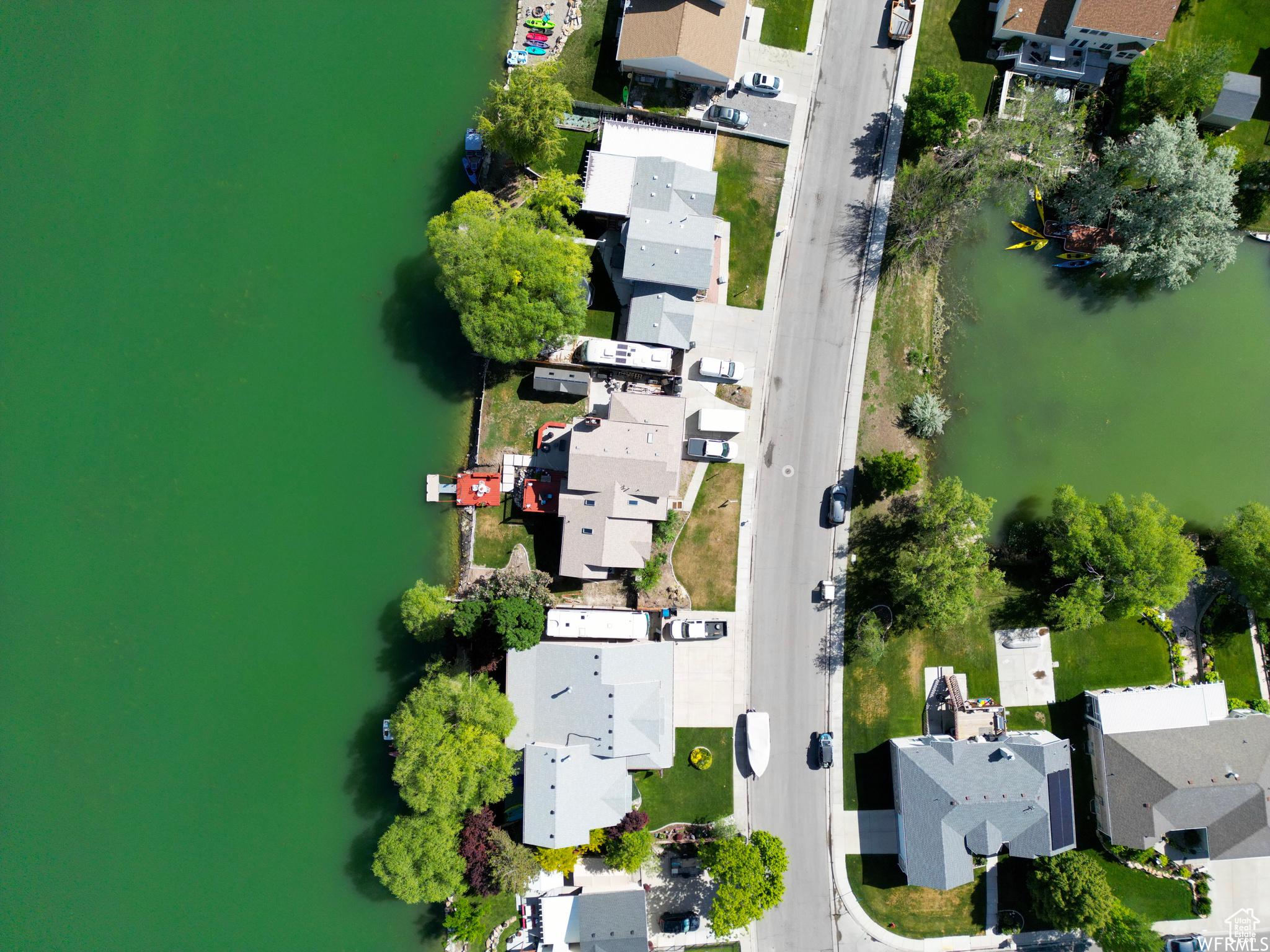 CAPTAIN ISLAND - Residential