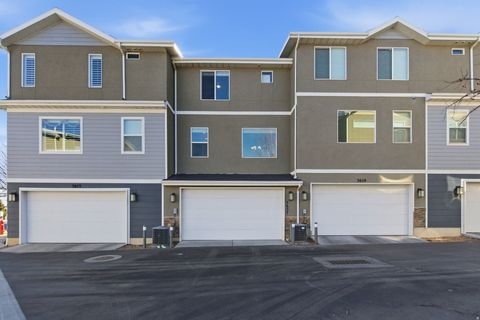Tiny photo for 3657 W SUNRISE SKY LN, South Jordan, UT 84009 (MLS # 2135819)