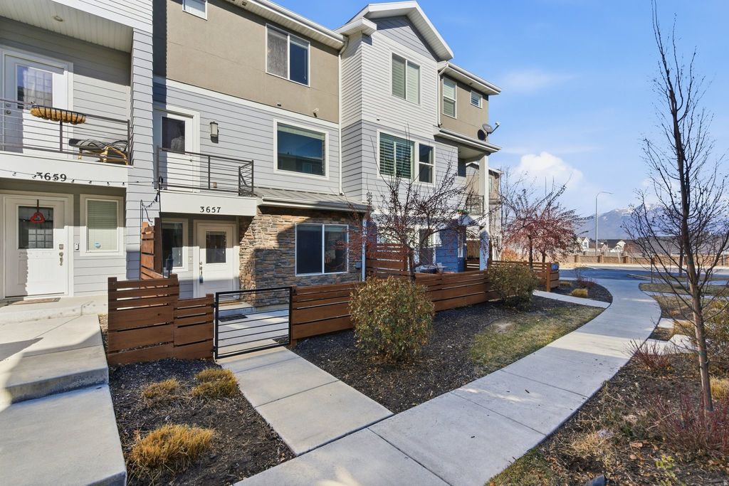 Photo of 3657 W SUNRISE SKY LN, South Jordan, UT 84009 (MLS # 2135819)