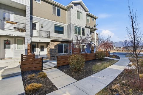 Tiny photo for 3657 W SUNRISE SKY LN, South Jordan, UT 84009 (MLS # 2135819)
