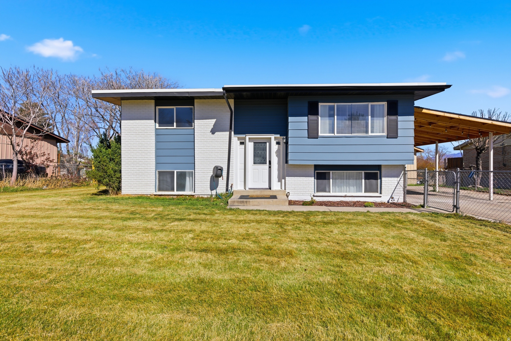 MEADOWGATE S - Residential