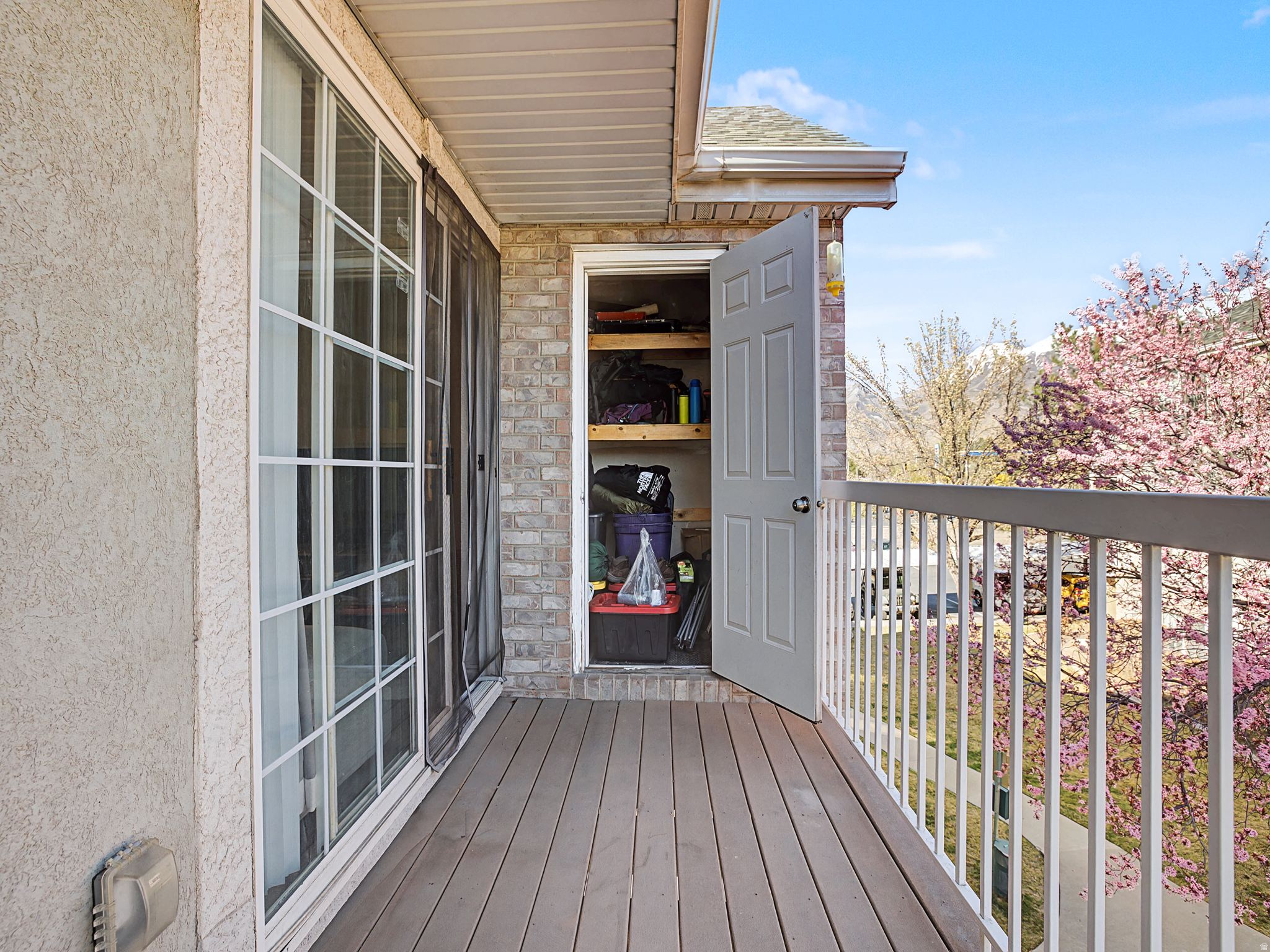 WESTON CONDO - Residential