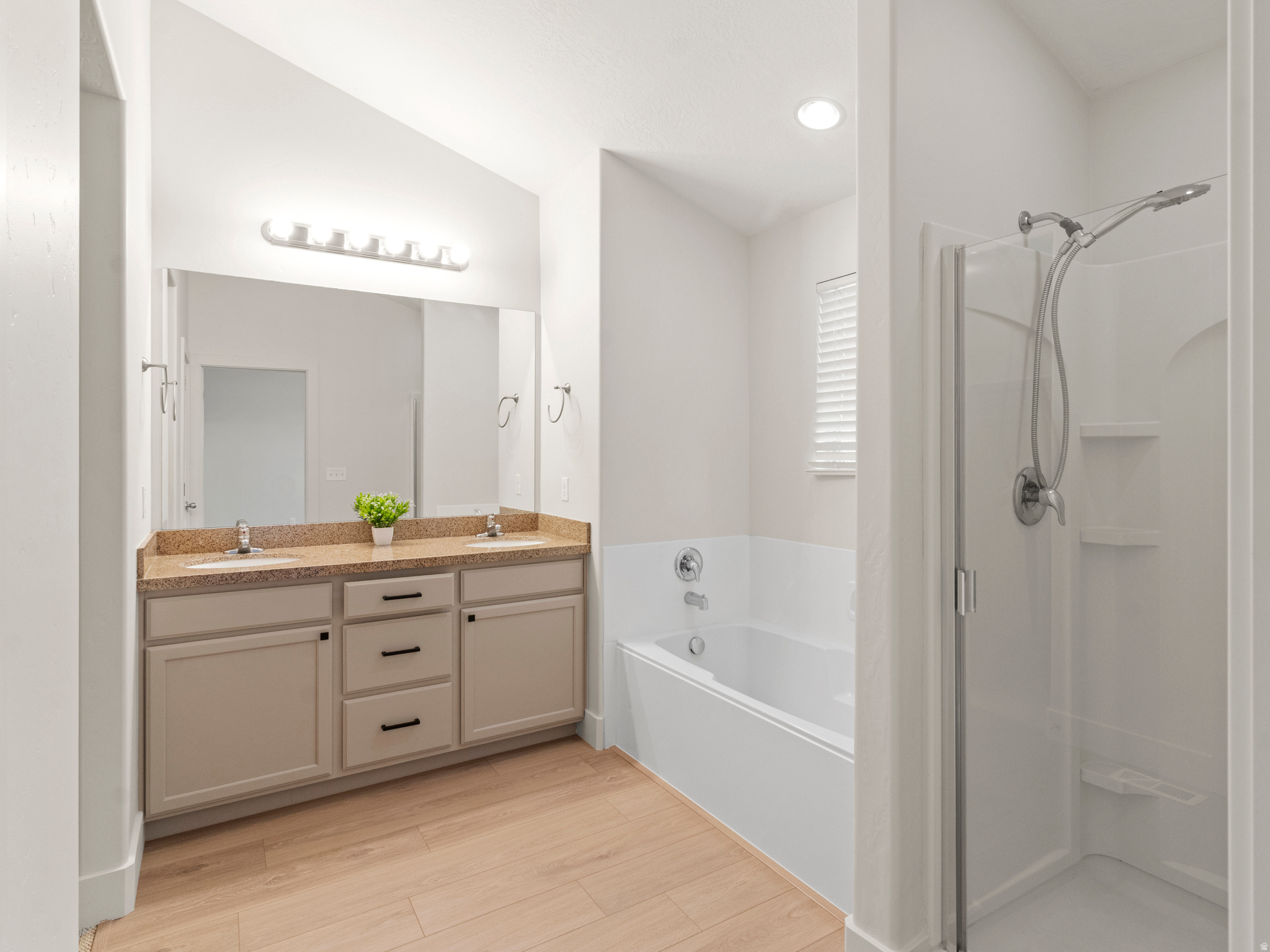 AUBURN FIELDS - Residential