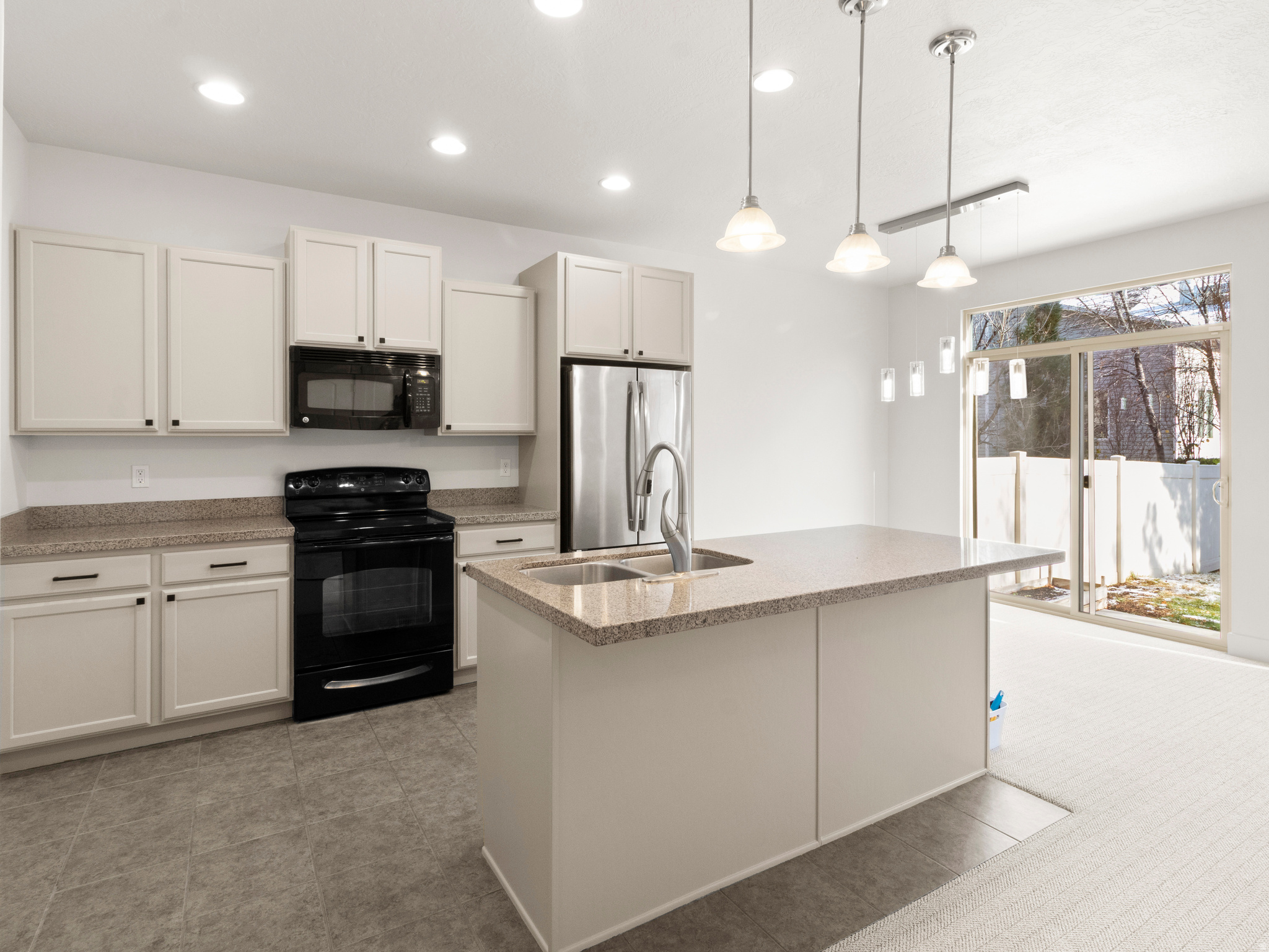 AUBURN FIELDS - Residential