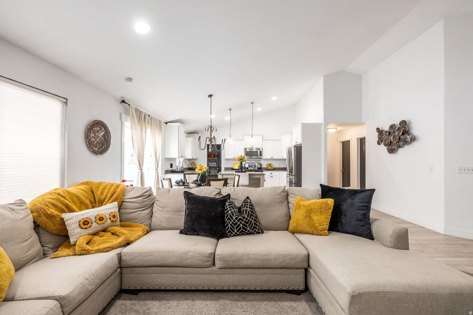 NOBLE VISTA - Residential