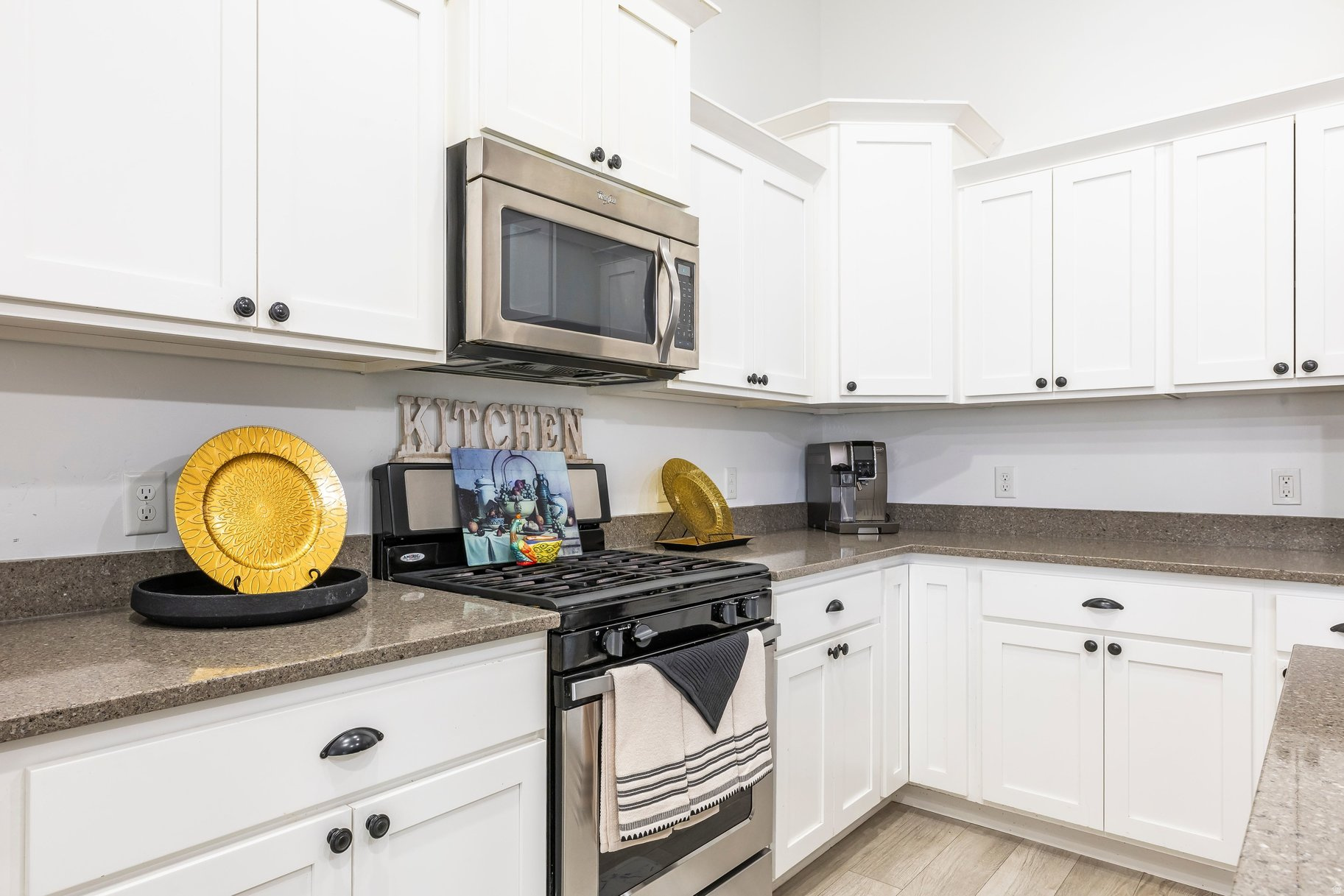 NOBLE VISTA - Residential