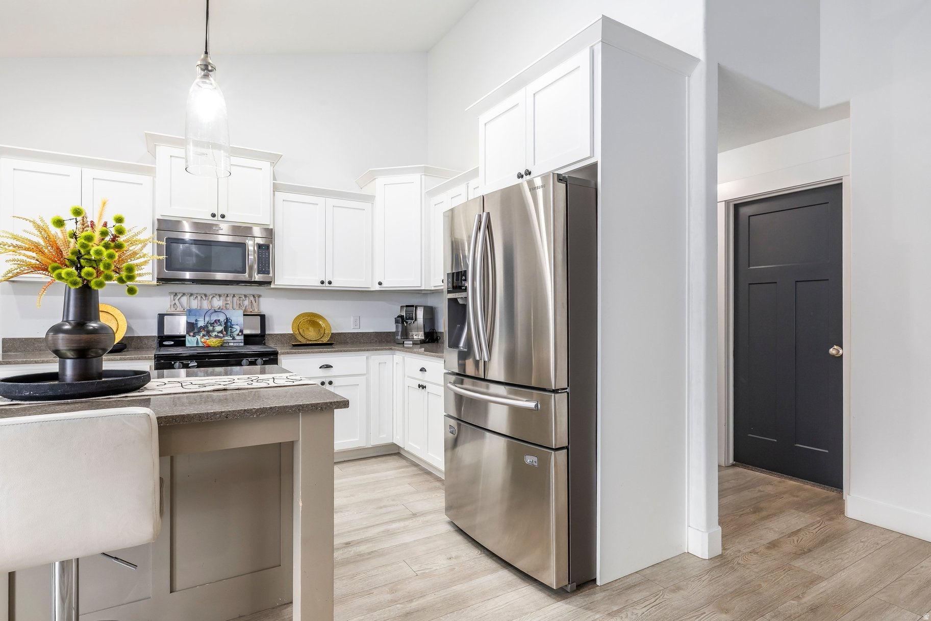 NOBLE VISTA - Residential