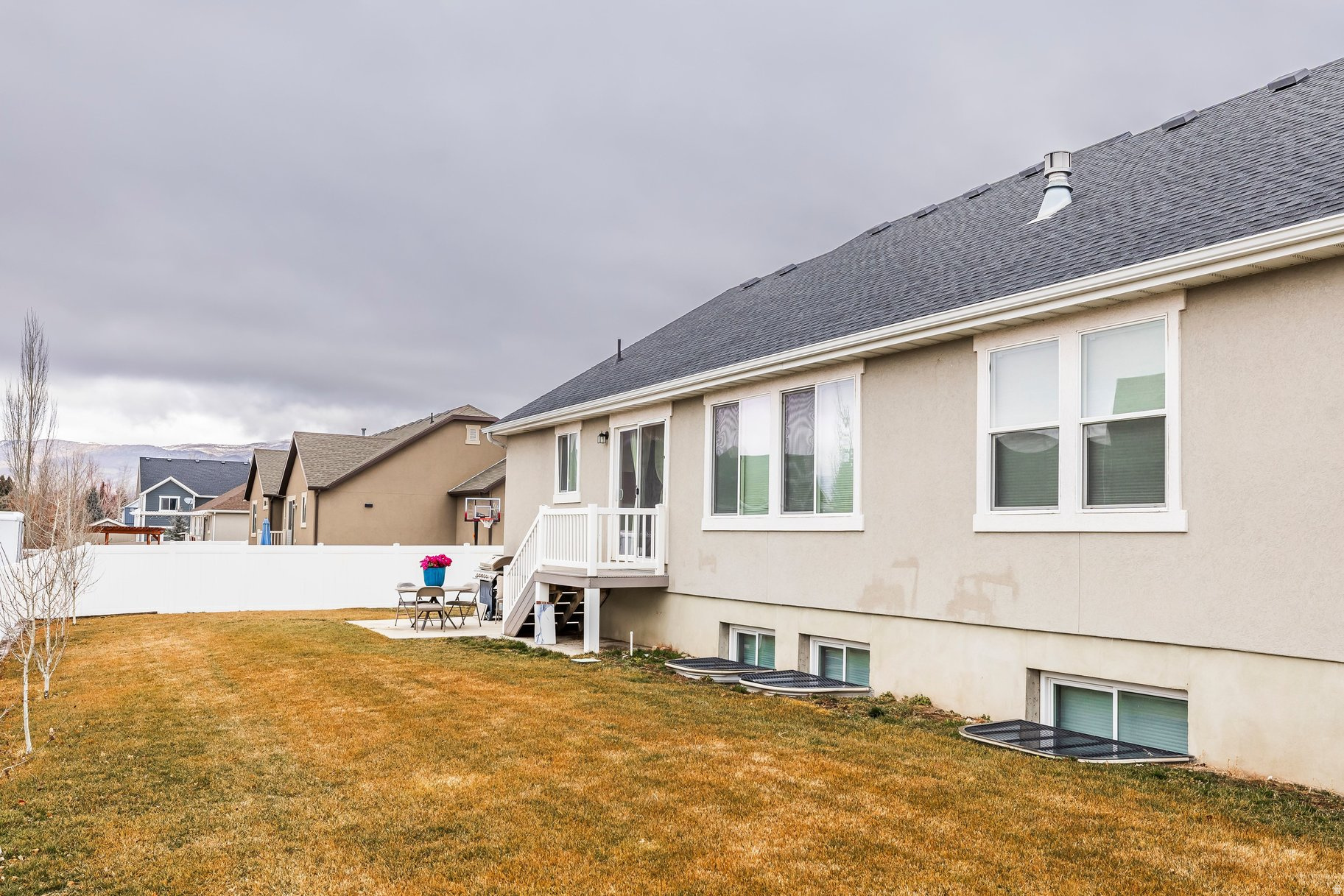 NOBLE VISTA - Residential