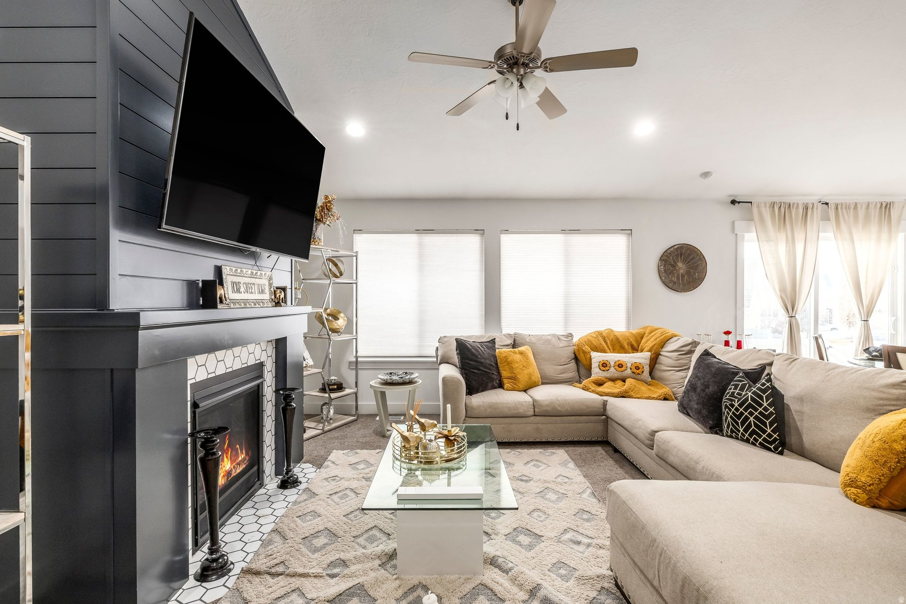 NOBLE VISTA - Residential