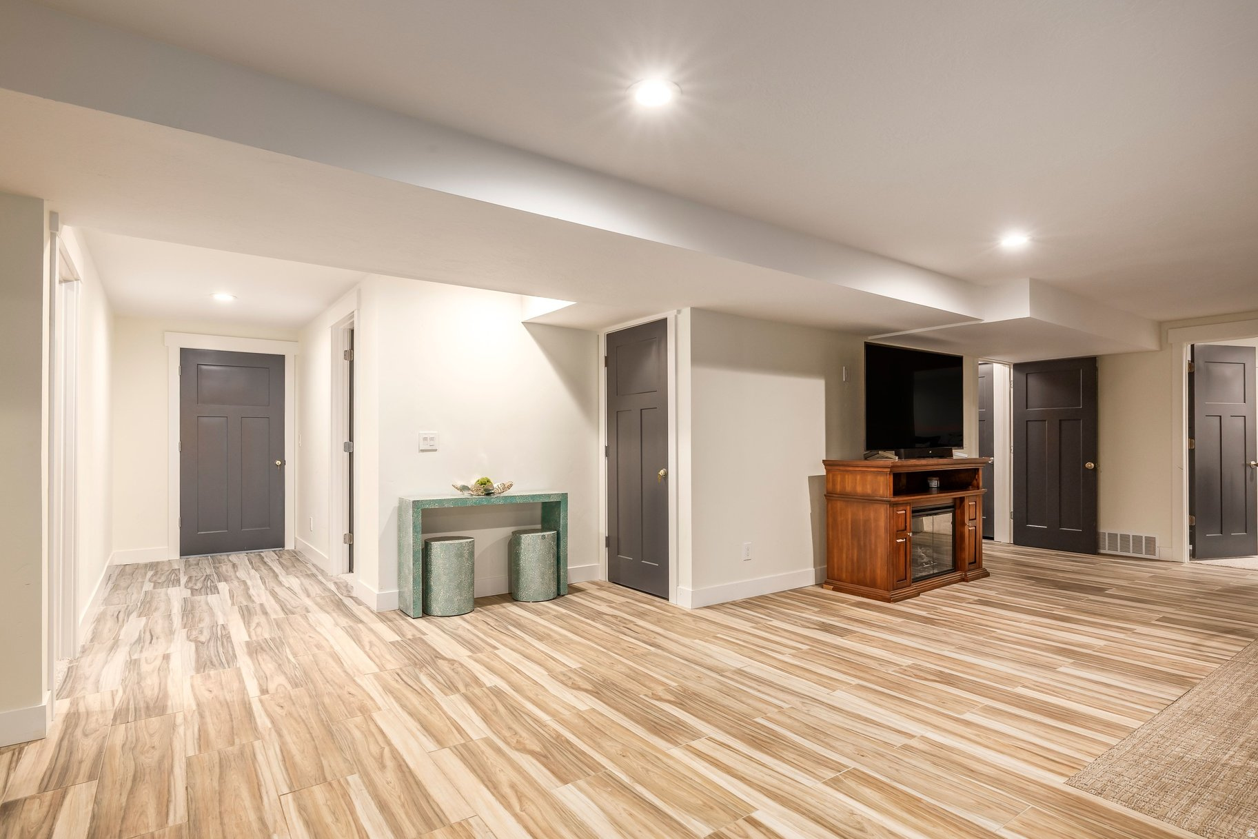 NOBLE VISTA - Residential