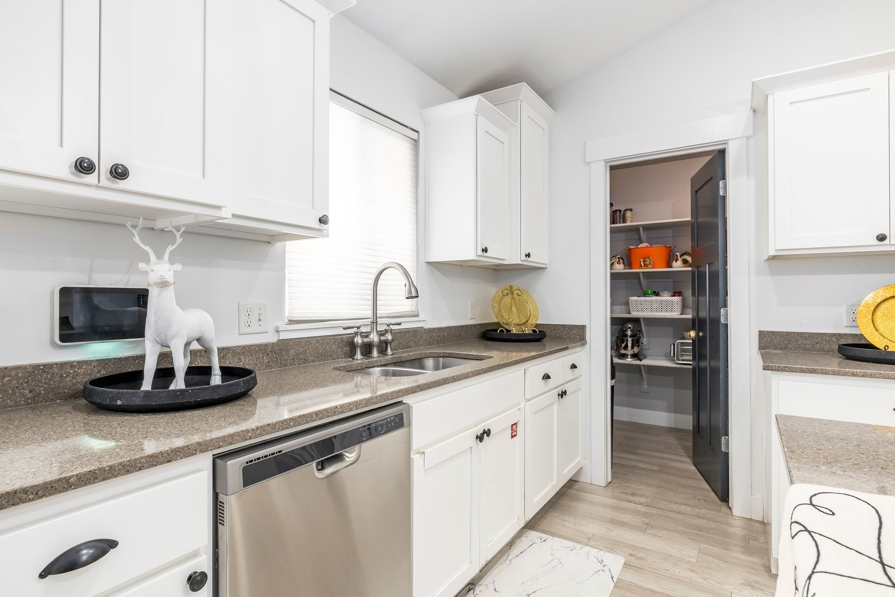 NOBLE VISTA - Residential