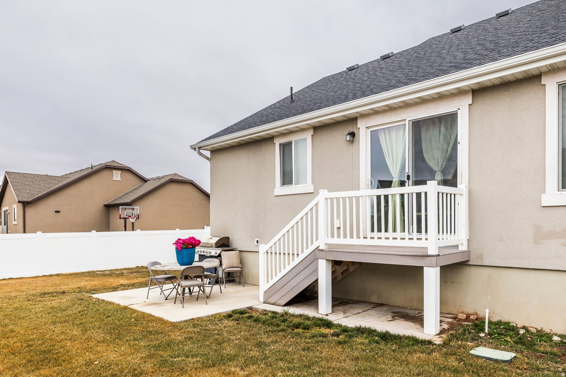 NOBLE VISTA - Residential