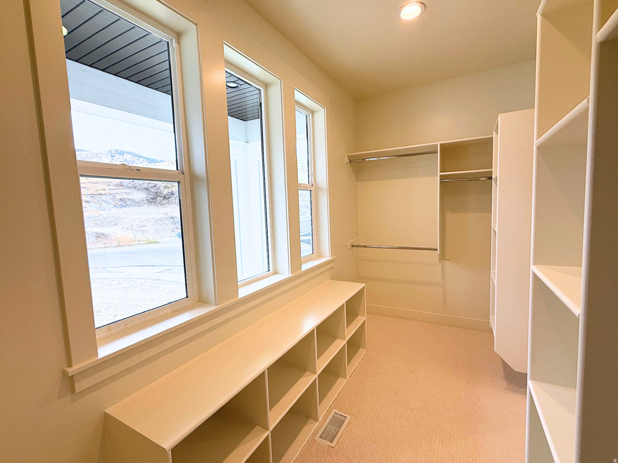 SMITHFIELD RIDGES - Residential