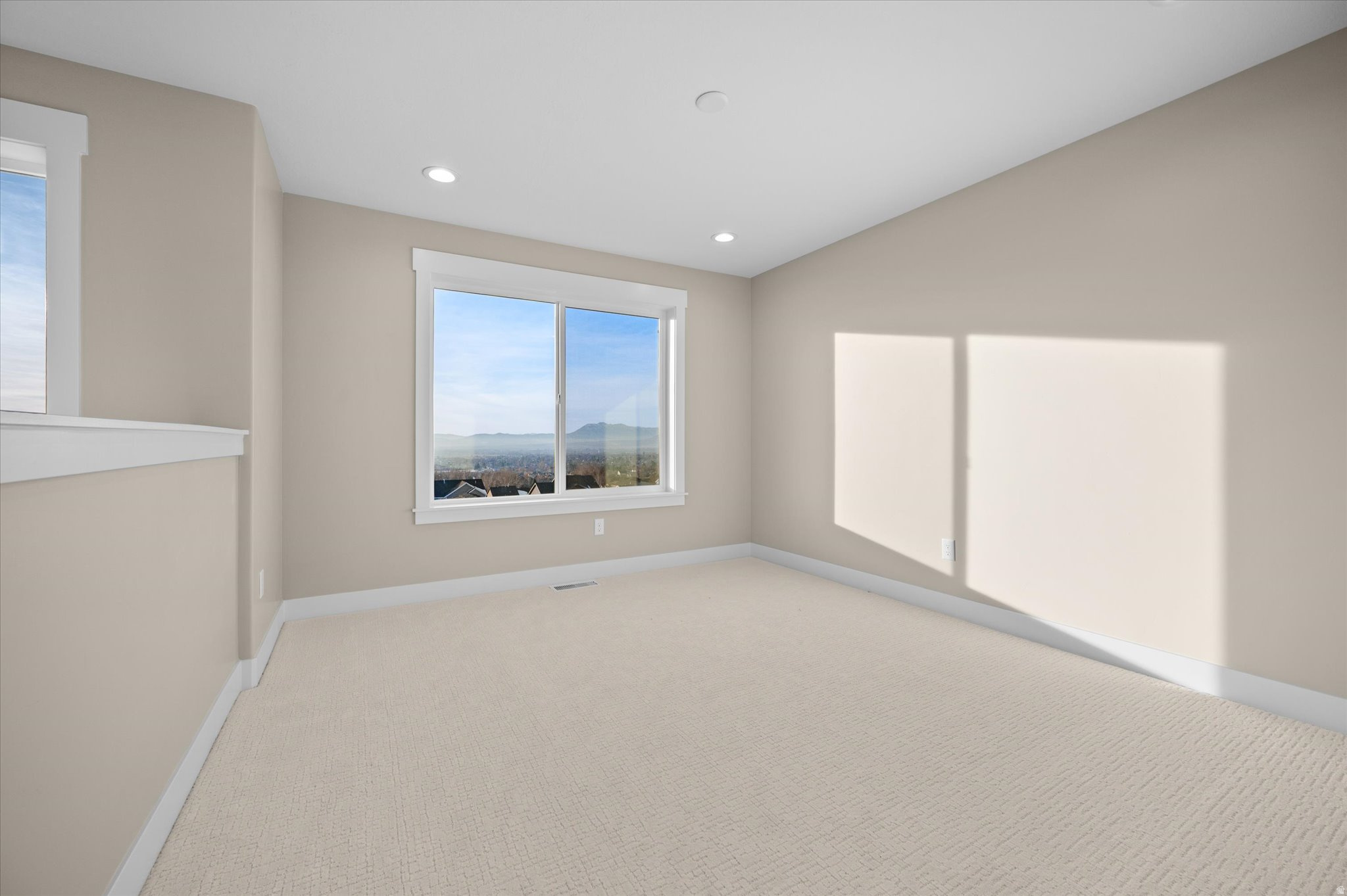 SMITHFIELD RIDGES - Residential