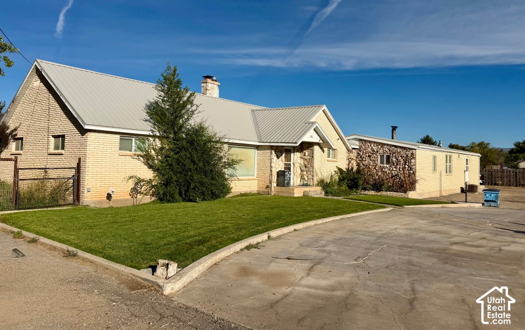 Photo of 180 S 2500 W, Maeser, UT 84078 (MLS # 2187172)