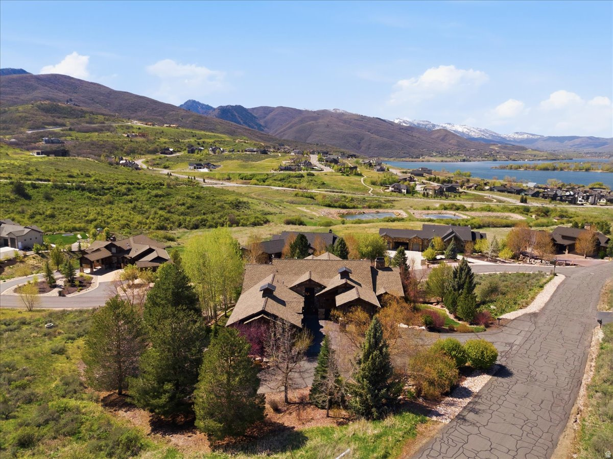 SUMMIT AT SKI LAKE - Residential