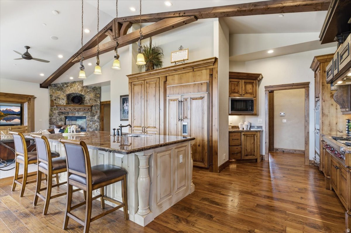 SUMMIT AT SKI LAKE - Residential