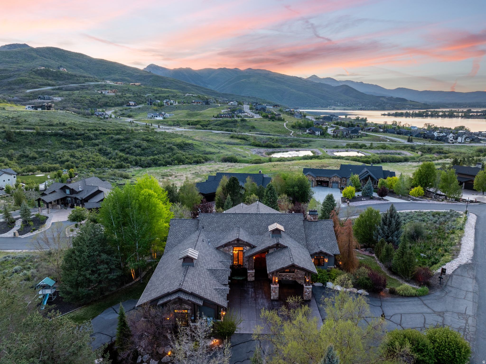 SUMMIT AT SKI LAKE - Residential