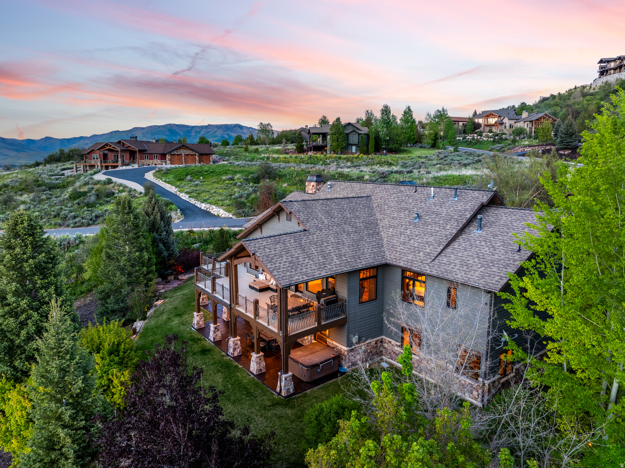SUMMIT AT SKI LAKE - Residential