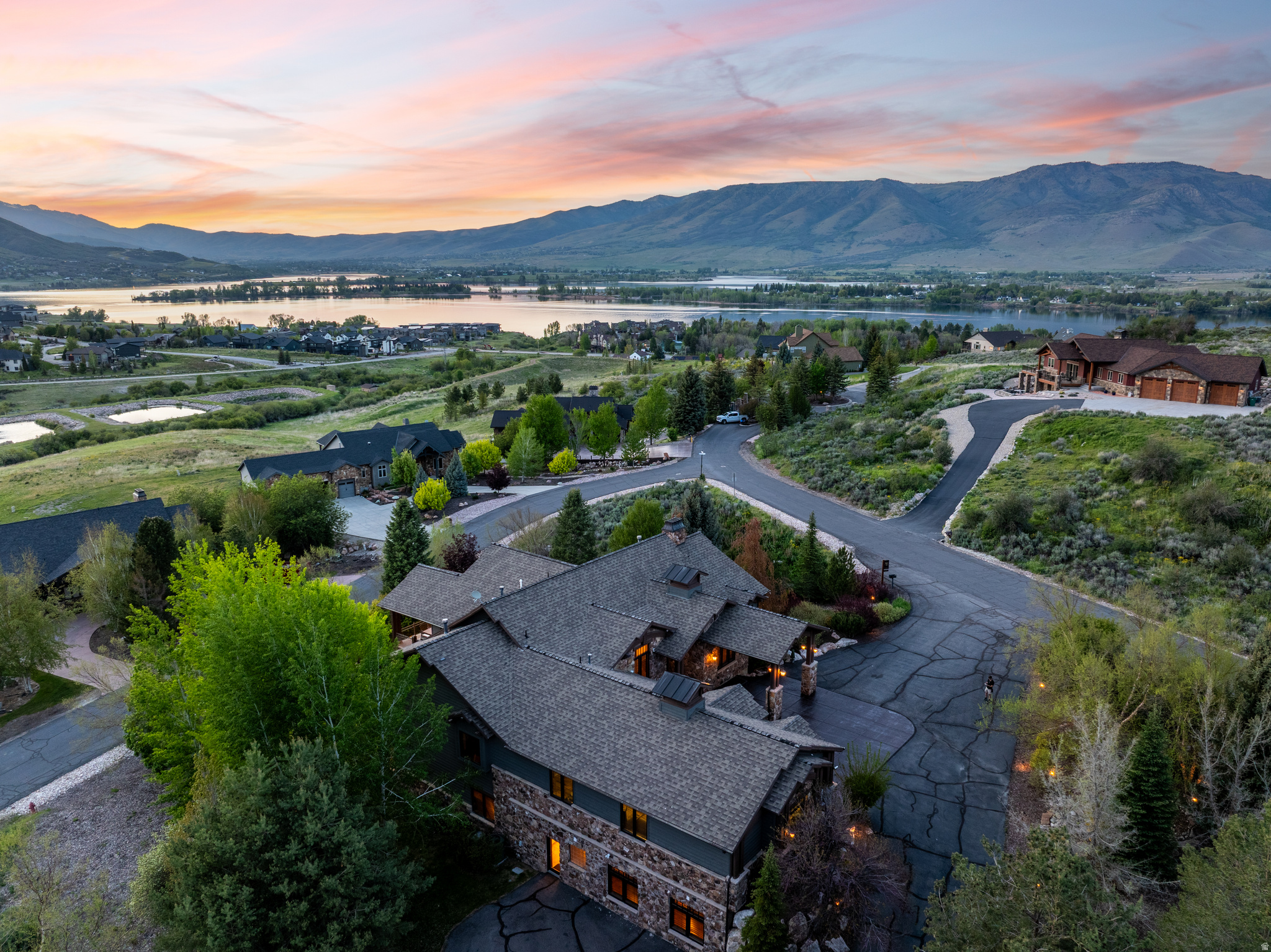 SUMMIT AT SKI LAKE - Residential